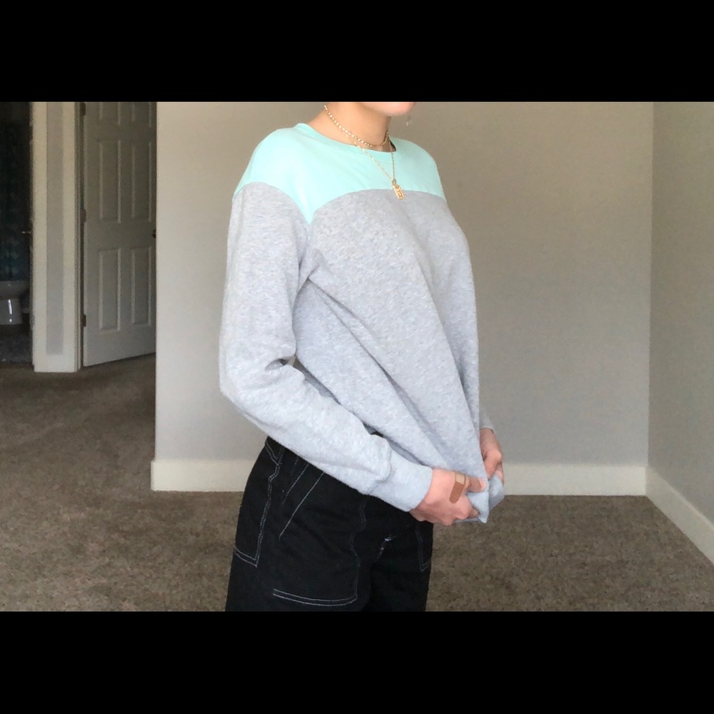 under armor sweatshirt